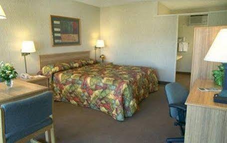 Red Lion Inn & Suites Рединг Екстериор снимка