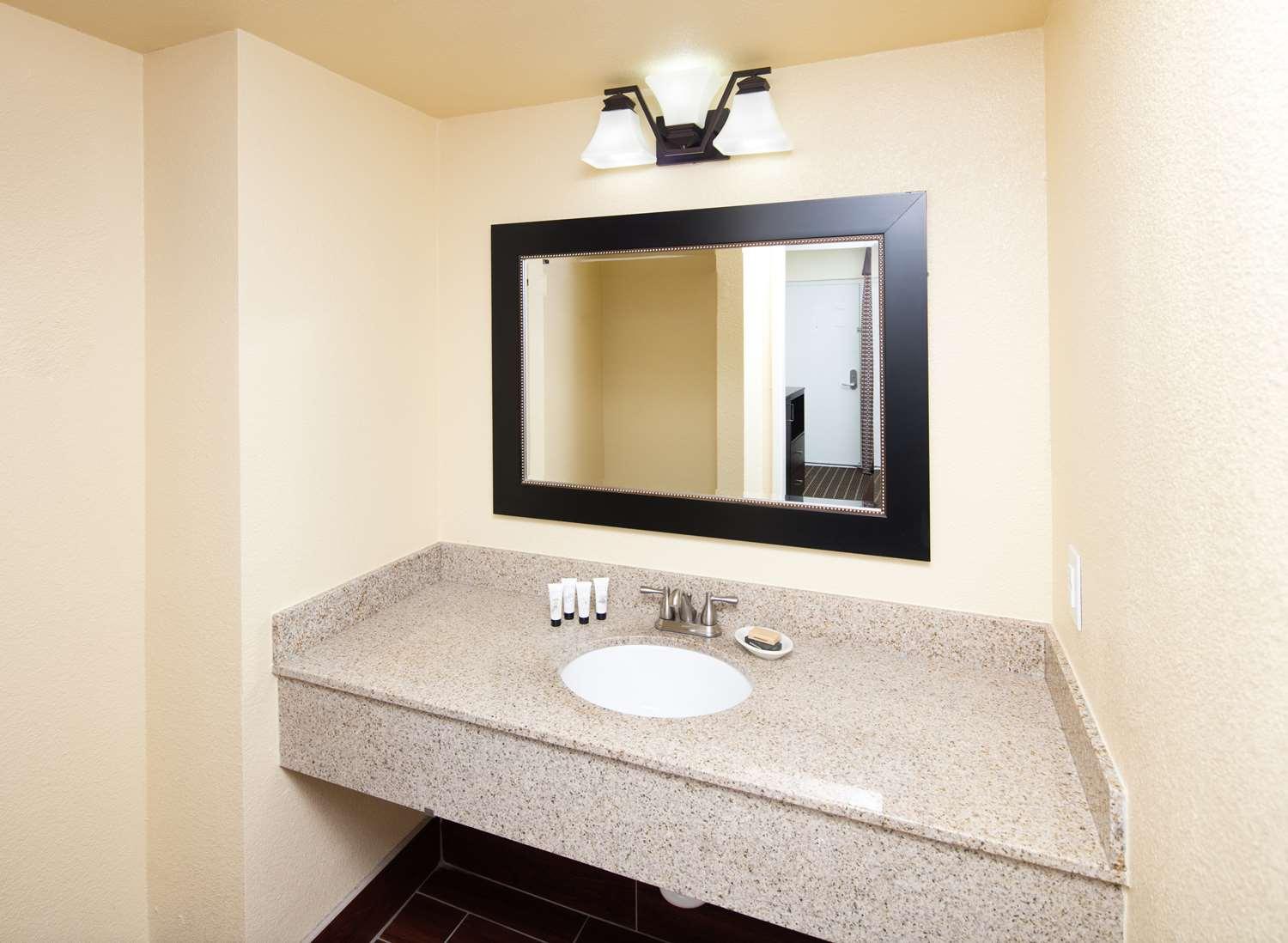 Red Lion Inn & Suites Рединг Екстериор снимка